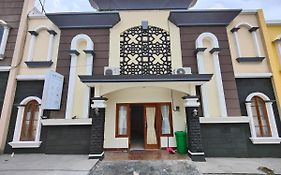 Adiputra Guesthouse 2 By Homiq