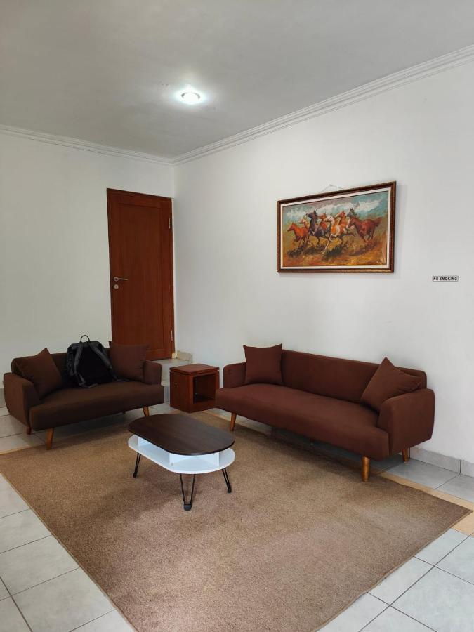 Adiputra Guesthouse 2 Ngabean Bagian luar foto