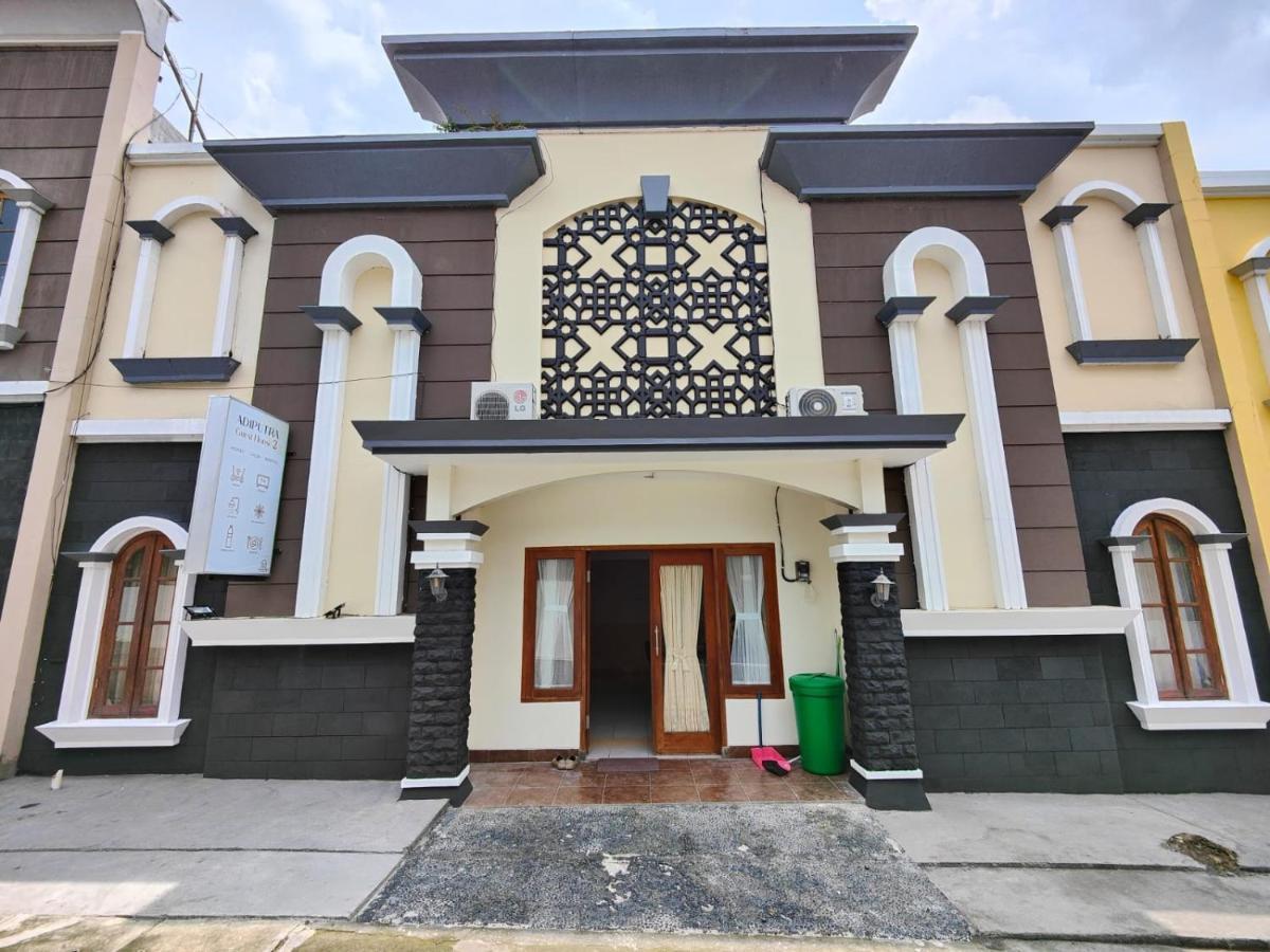 Adiputra Guesthouse 2 Ngabean Bagian luar foto